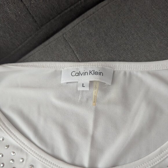Calvin Klein white camisole - Picture 9 of 9